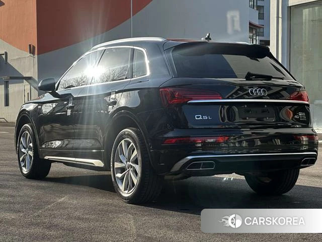 Audi Q5L id 4213197 из Китая 16