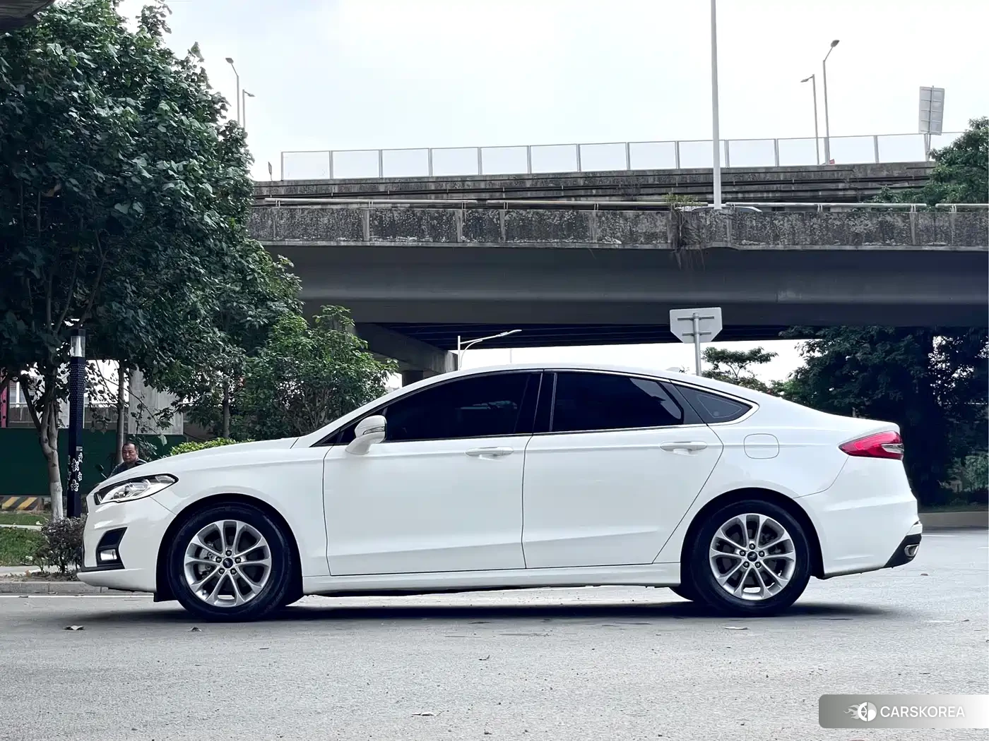 Ford Mondeo id 4577615 из Китая 16