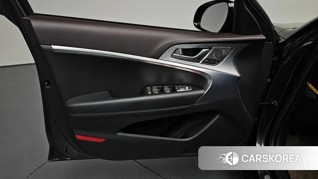 Genesis G70 id 4410944 из Кореи 16