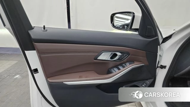 BMW 3 Series (G20) id 4636165 из Кореи 16