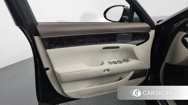 Genesis G90 (RS4) id 4281319 из Кореи 16