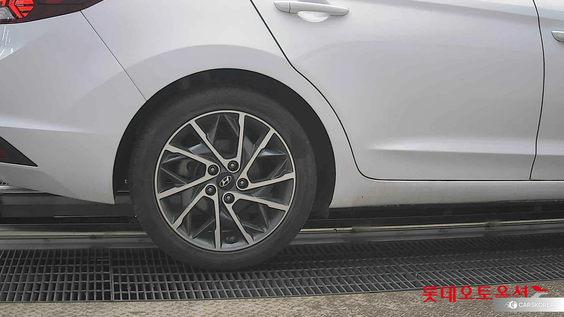 Hyundai Avante id 3869279 из Кореи 16