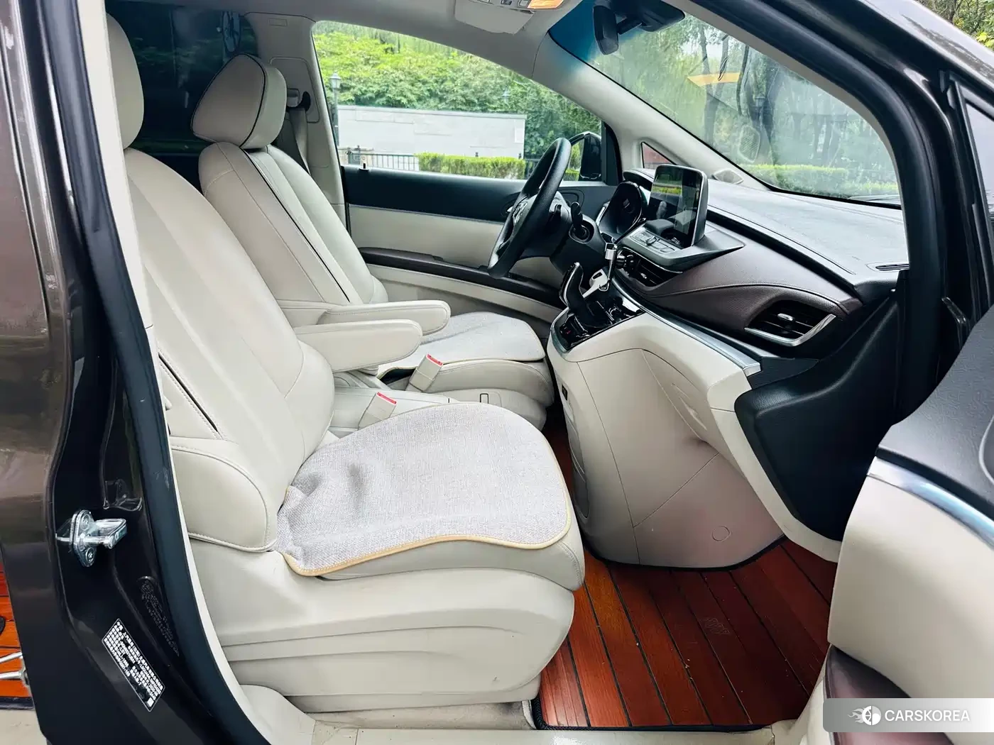 Buick GL8 id 4565403 из Китая 16