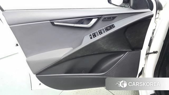 Kia Di Ol Nu Niro id 4697143 из Кореи 16