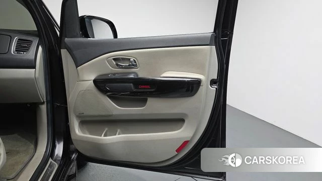 Kia The New Carnival id 4626349 из Кореи 16
