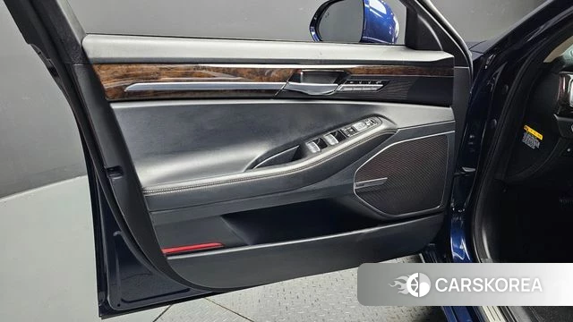 Genesis G90 id 4196457 из Кореи 16