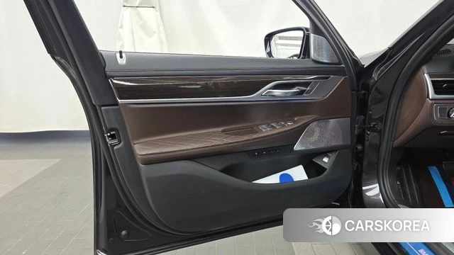 BMW 7 Series (G11) id 4917547 из Кореи 16