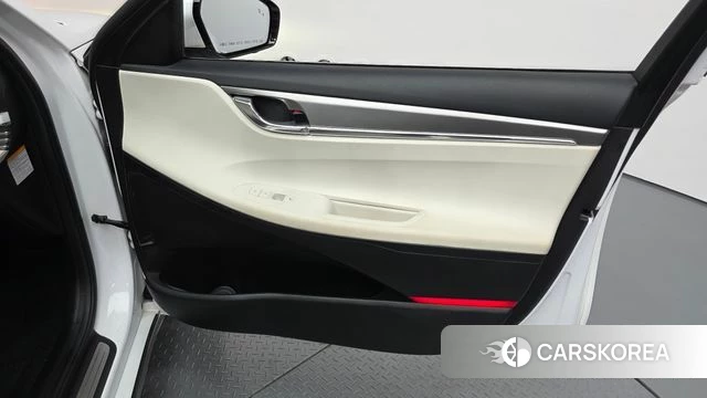 Hyundai The New Grandeur IG Hybrid id 4343595 из Кореи 16