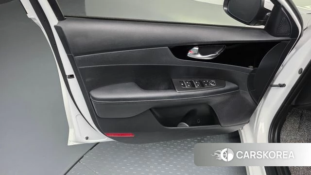 Kia The New K3 2nd generation id 4941852 из Кореи 16