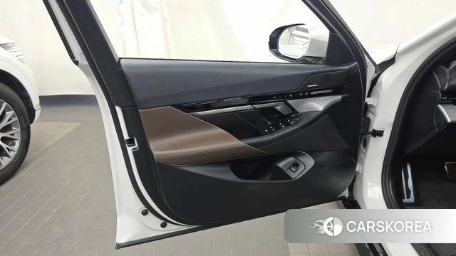 BMW 5 Series (G60) id 4584659 из Кореи 16
