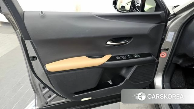 Lexus UX250h id 4636097 из Кореи 16
