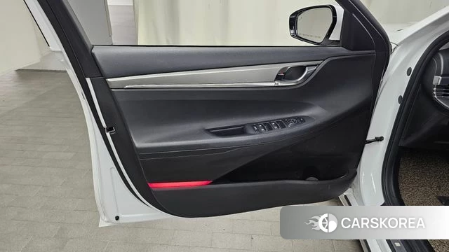 Hyundai The New Grandeur IG Hybrid id 4550001 из Кореи 16