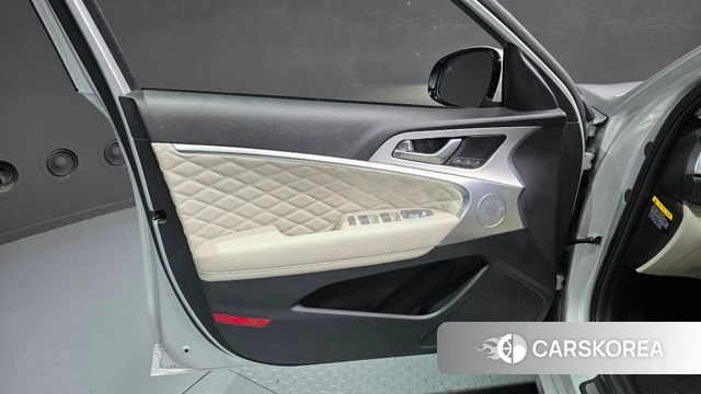 Genesis G70 id 4435575 из Кореи 16