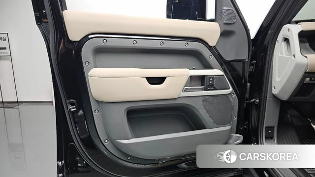 Land Rover Defender (L663) id 4662211 из Кореи 16