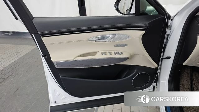 Genesis GV70 id 4505848 из Кореи 16