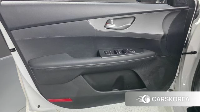 Kia Come New K3 id 4595186 из Кореи 16