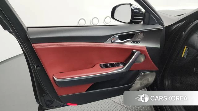 Kia Stinger id 4642531 из Кореи 16