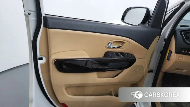 Kia The New Carnival id 4251072 из Кореи 16