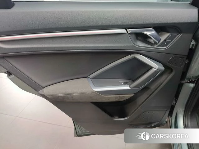 Audi Q3 Sportback id 4213819 из Китая 16