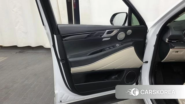 Genesis GV80 id 4384101 из Кореи 16