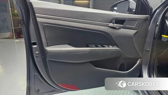 Hyundai Avante AD id 4605477 из Кореи 16