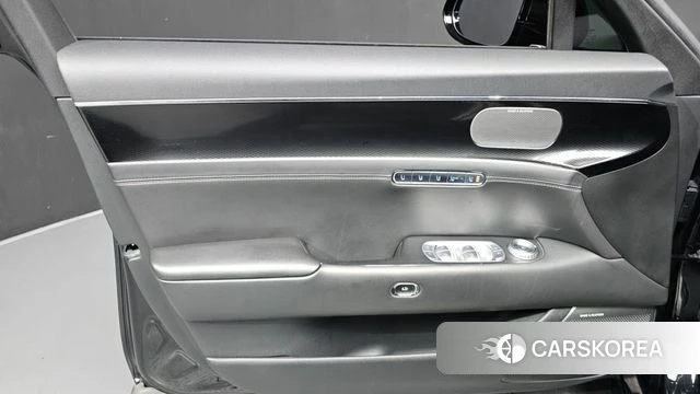Genesis G90 (RS4) id 4893914 из Кореи 16