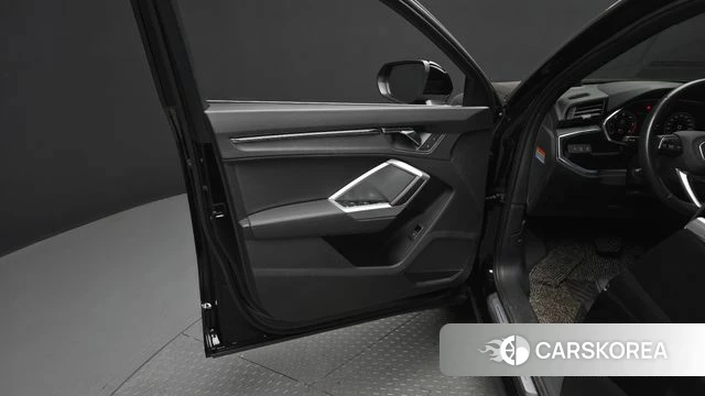 Audi Q3 (F3) id 4268689 из Кореи 16