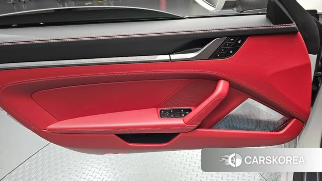 Porsche 911(992) id 4897934 из Кореи 16