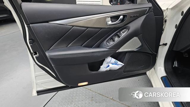 Infiniti Q50 id 4520606 из Кореи 16