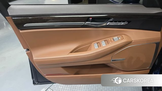 Genesis G90 id 4785391 из Кореи 16