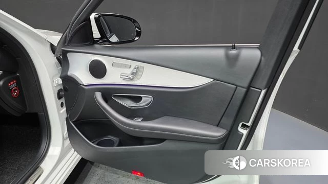 Mercedes-Benz E-Class W213 id 4519134 из Кореи 16