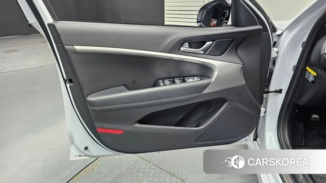 Genesis G70 id 4652420 из Кореи 16