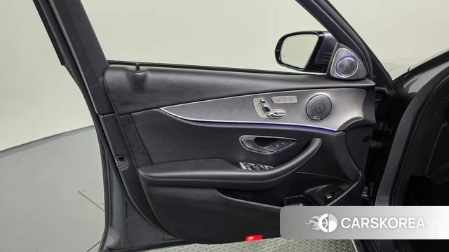 Mercedes-Benz E-Class W213 id 4557743 из Кореи 16