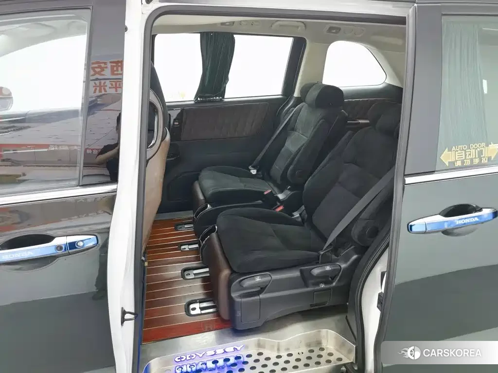 Honda Odyssey id 4576867 из Китая 16