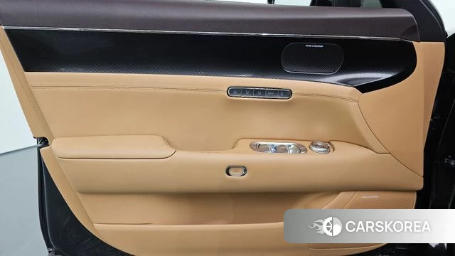 Genesis G90 (RS4) id 4720014 из Кореи 16