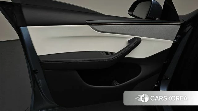 Tesla Model Y id 4710397 из Кореи 16