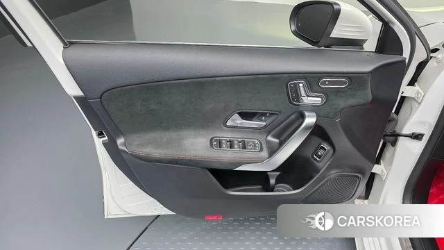 Mercedes-Benz A-Class W177 id 4445284 из Кореи 16