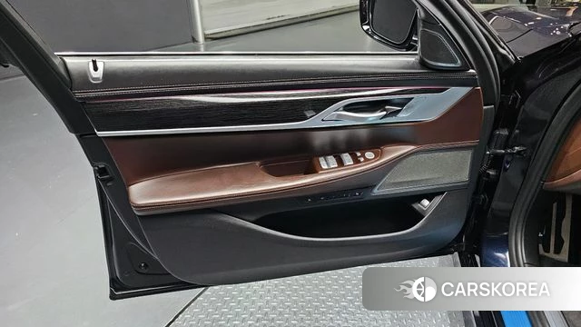 BMW 7 Series (G11) id 4447466 из Кореи 16