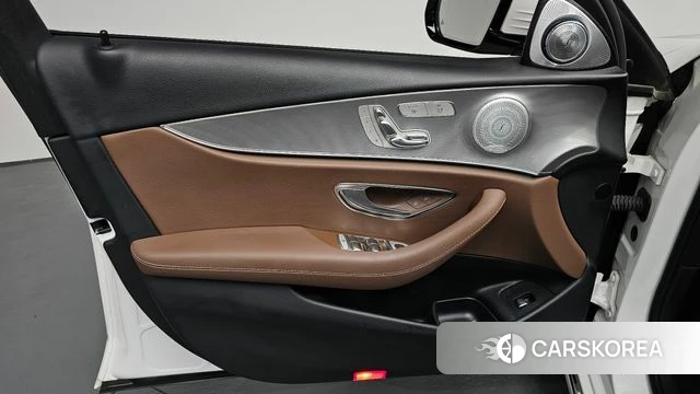 Mercedes-Benz E-Class W213 id 4525507 из Кореи 16