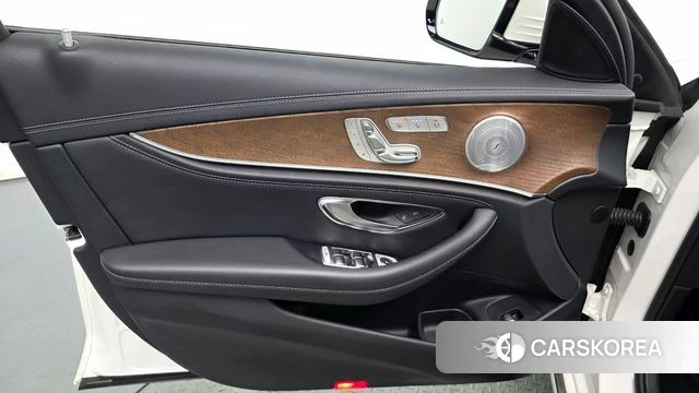 Mercedes-Benz E-Class W213 id 4536338 из Кореи 16