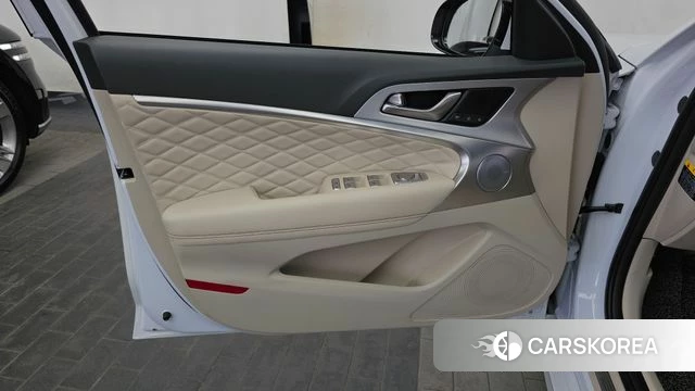 Genesis G70 id 4356804 из Кореи 16