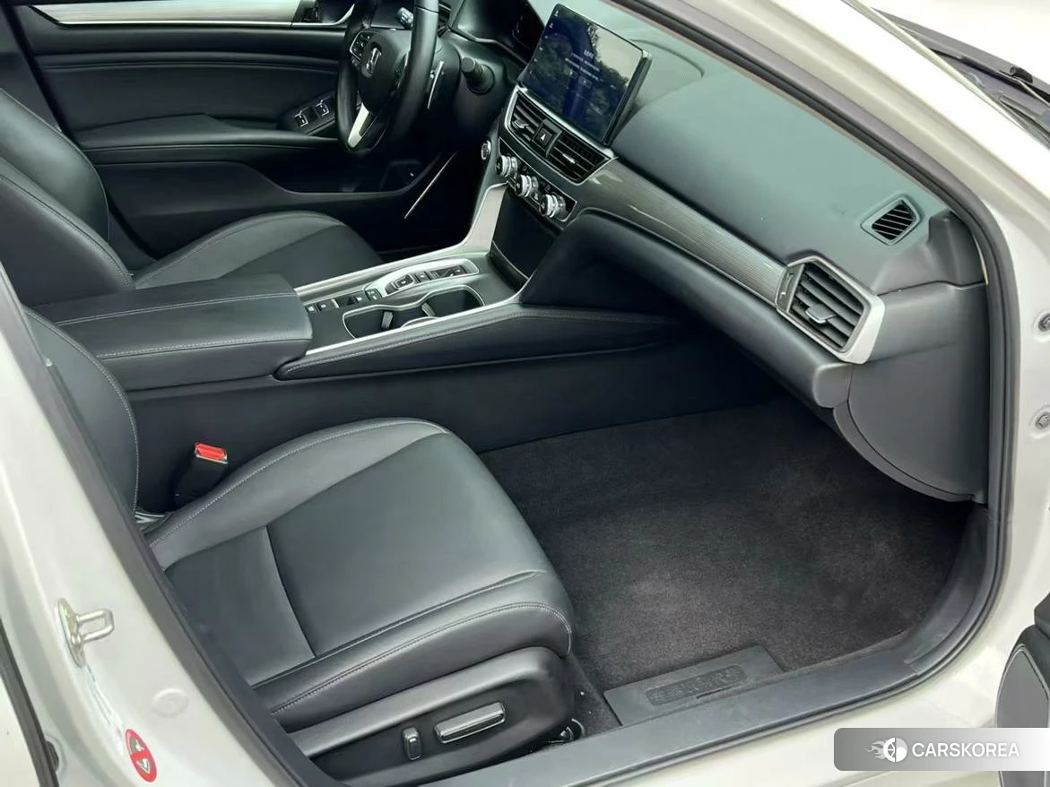 Honda Accord id 4468068 из Китая 16