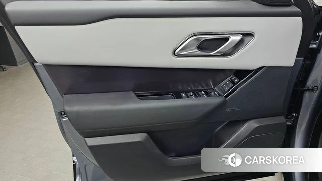 Land Rover Range Rover Velar id 4686491 из Кореи 16