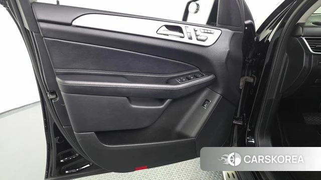 Mercedes-Benz GLE - Class W166 id 4305182 из Кореи 16