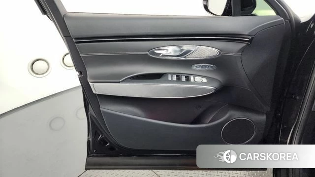 Genesis Electrified GV70 id 4880592 из Кореи 16
