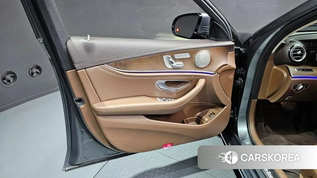 Mercedes-Benz E-Class W213 id 4363447 из Кореи 16
