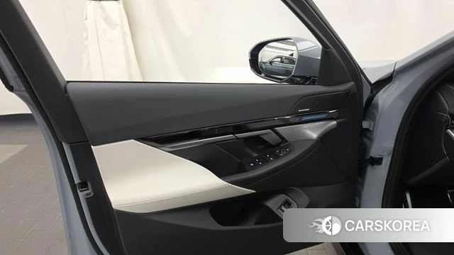 BMW 5 Series (G60) id 4792124 из Кореи 16