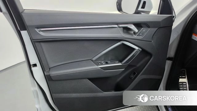 Audi Q3 (F3) id 4897933 из Кореи 16