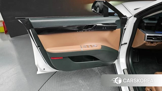 Hyundai Grandeur (GN7) id 4528640 из Кореи 16