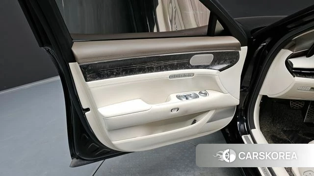 Genesis G90 (RS4) id 4223955 из Кореи 16